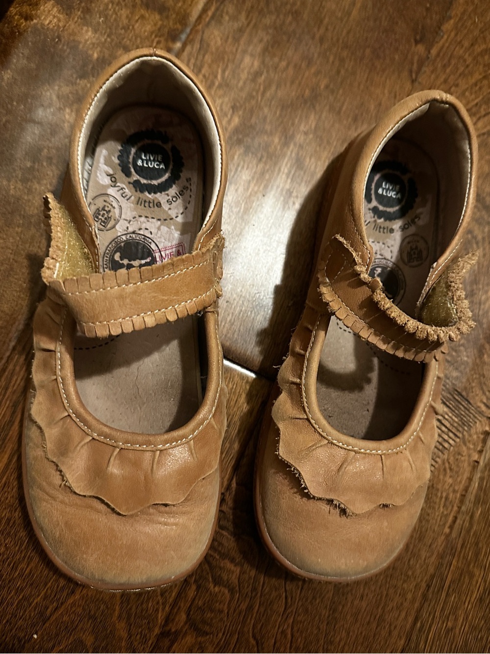 Livie & Luca Brown Ruffle Shoes Size 3